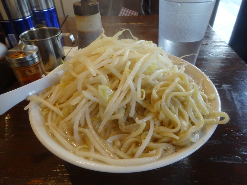 凛＠渋谷　ポン酢ラーメンの麺