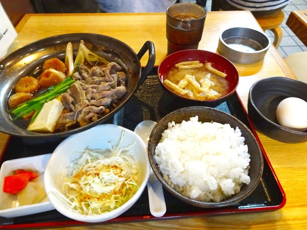 牛鍋(すき焼き)定食
