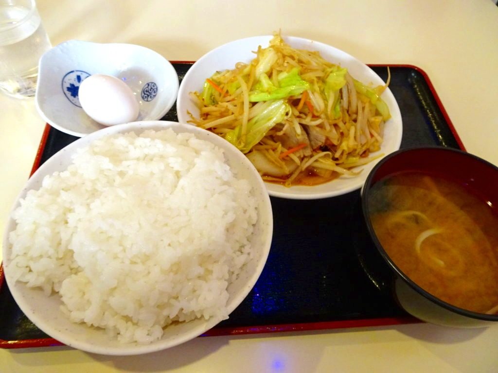 あづき＠新宿三丁目　豆板醤肉野菜炒定食