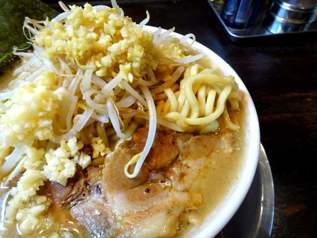 ラーメン ヤスオヤス二郎の麺