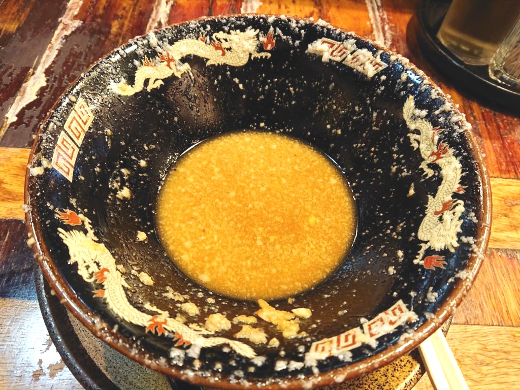 平太周 味庵 （ヒラタイシュウアジアン）　食べ終わりの丼