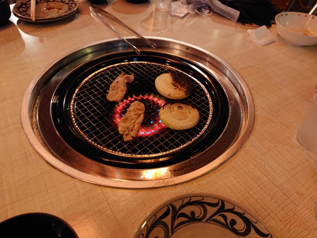 琉球の風　南風屋台村　BBQの網焼き