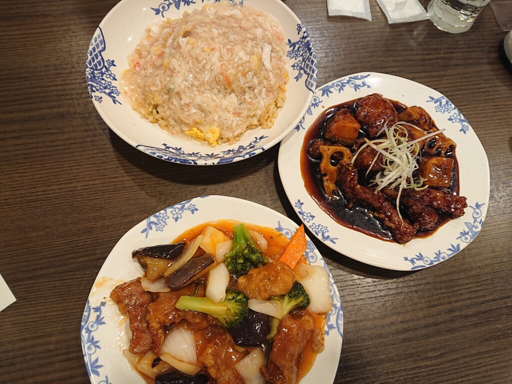 酢豚、根菜の炒め物、あんかけ炒飯
