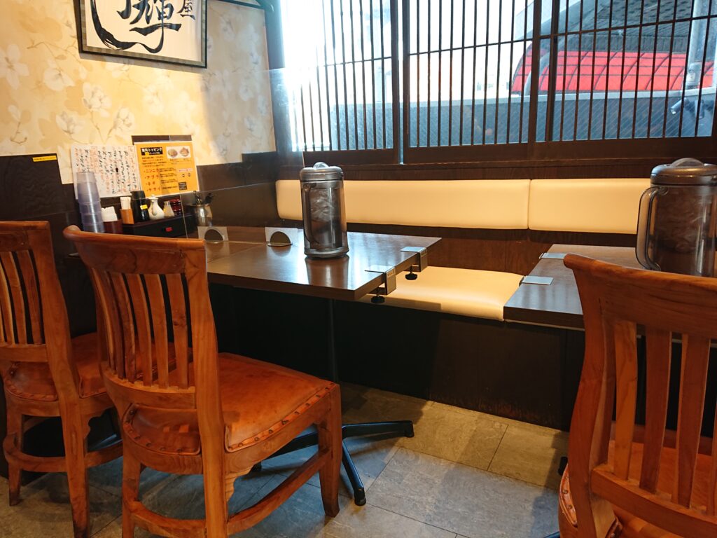 麺屋 昇輝＠目黒 テーブル席