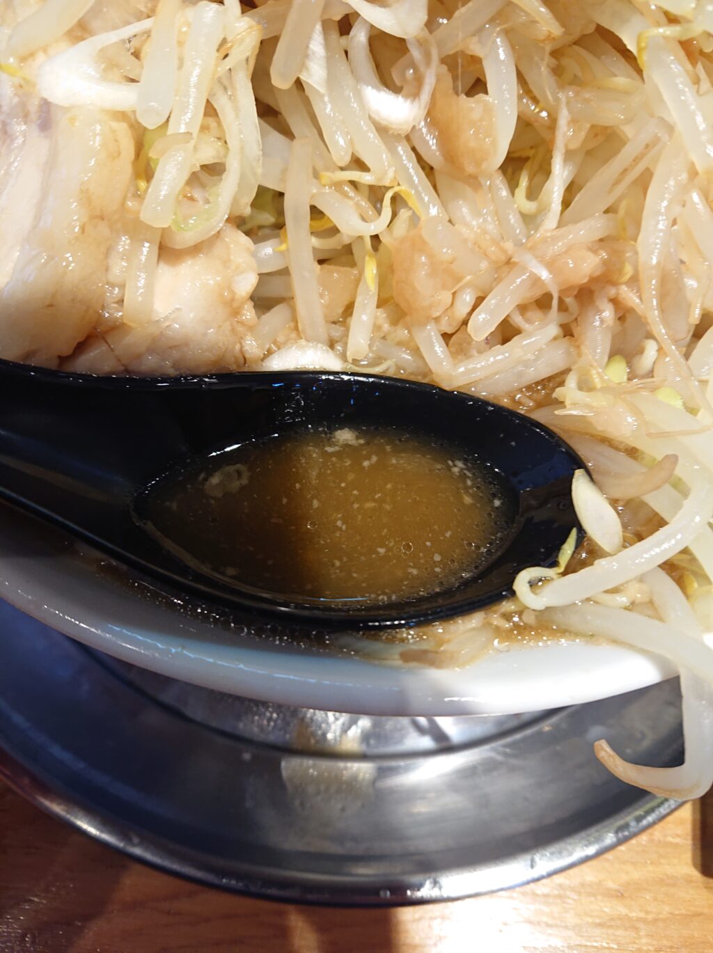 麺屋 昇輝＠目黒  G系ラーメン　スープ