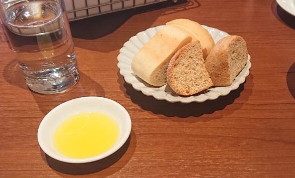 セットのパン