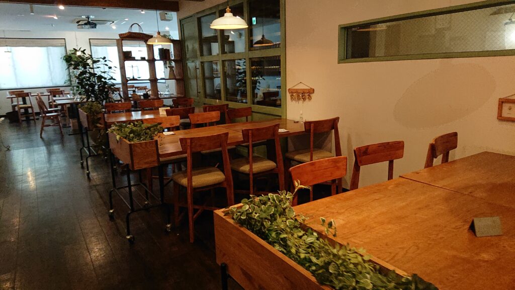 カフェ アクイーユ 恵比寿店の席1