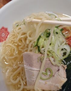 日高屋の期間限定冷麺の麺