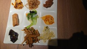 甜點菜楼（テンテンサイロウ） 中華バイキングのとってきた料理2