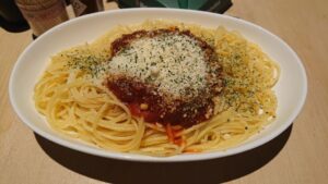 日替わりミートソース 特盛(無料)　800円