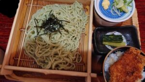 魚沼からむしうどん ざる・タレかつ小丼セット　1,450円