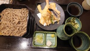 出雲そばと炭火焼き 八雲 天ザル蕎麦セット