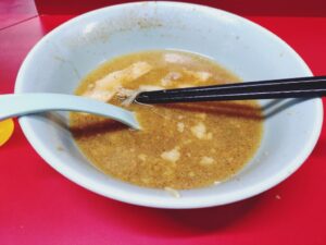 小ラーメン（野菜マシマシ、ニンニク少なめ、アブラ、カラメ）　完食