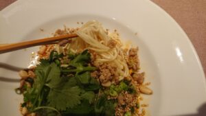 汁なし坦々麺の麺