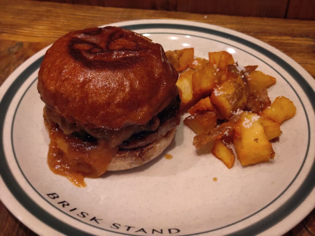 デミグラスバーガー 1,600円