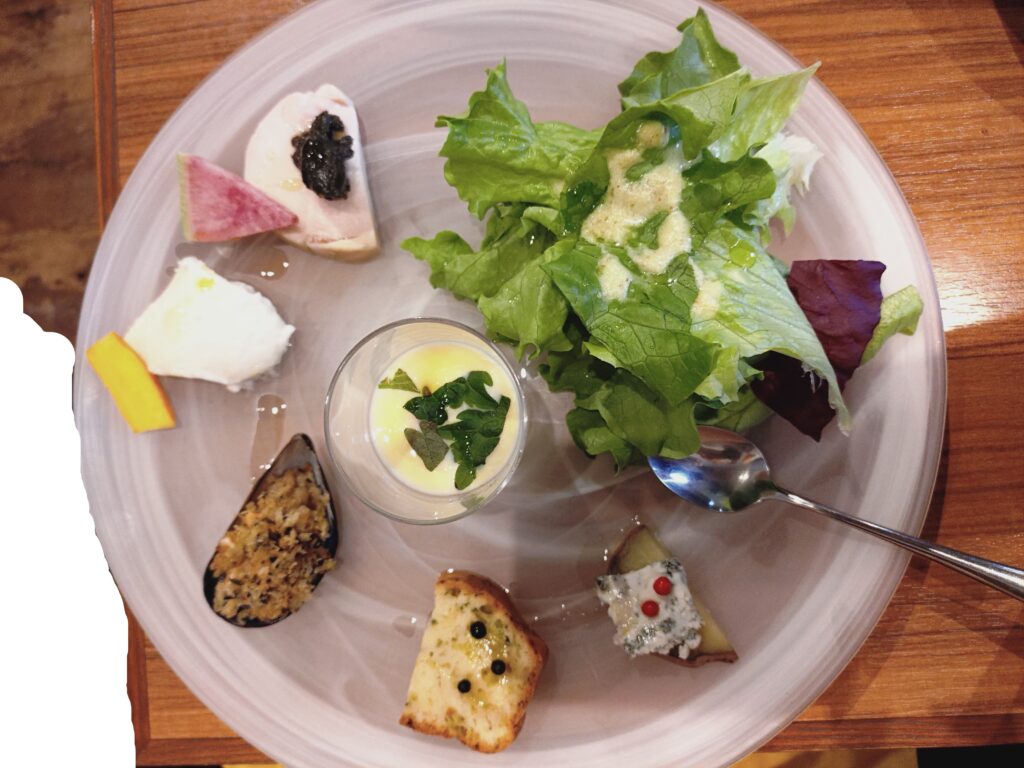 コースの前菜7種盛り合わせ