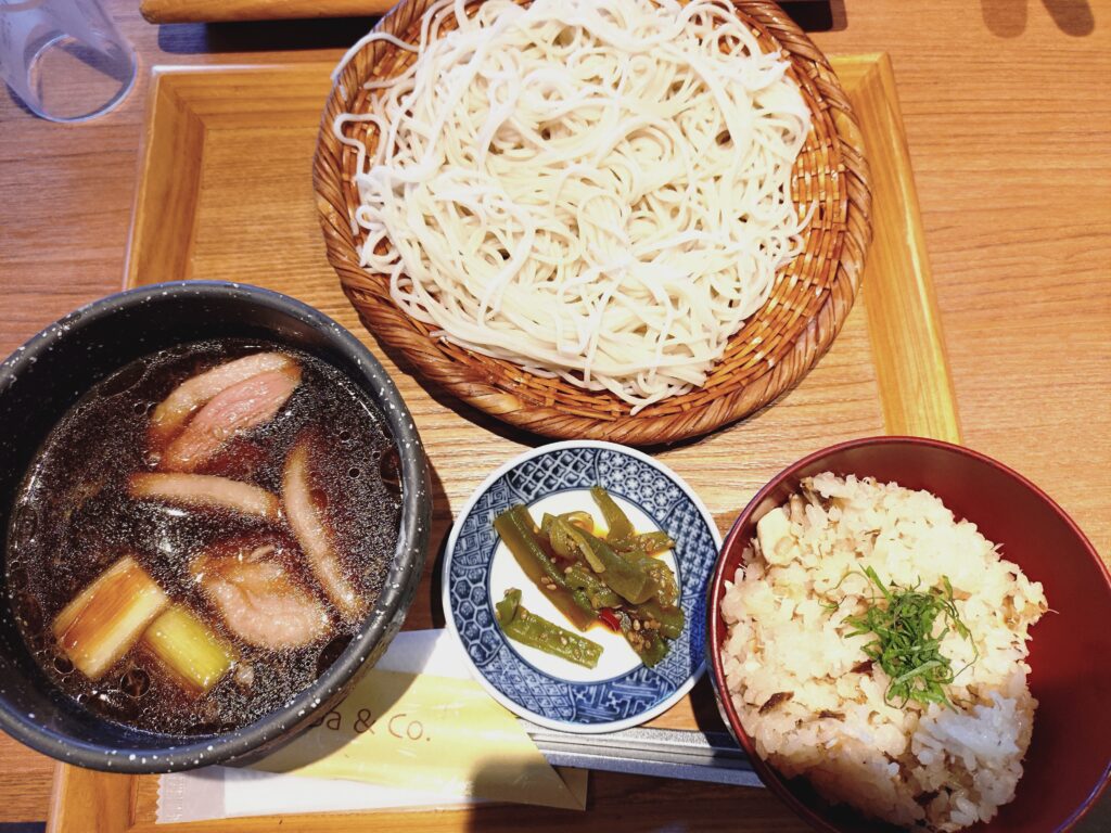 鴨ねぎつけ蕎麦　1,450円とミニ丼セット(焼きサバのまぜご飯)　300円