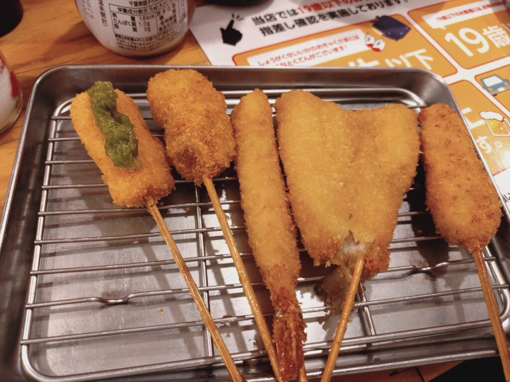 串カツの食べ放題(エビ・キス・ささみわさびなど)