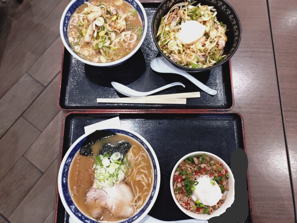 蓮田SAのフードコート せたが屋で頼んだメニュー