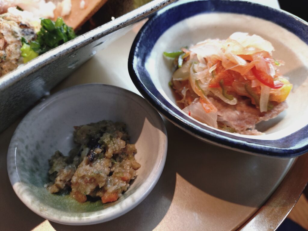 漁師丼の付け合せ
