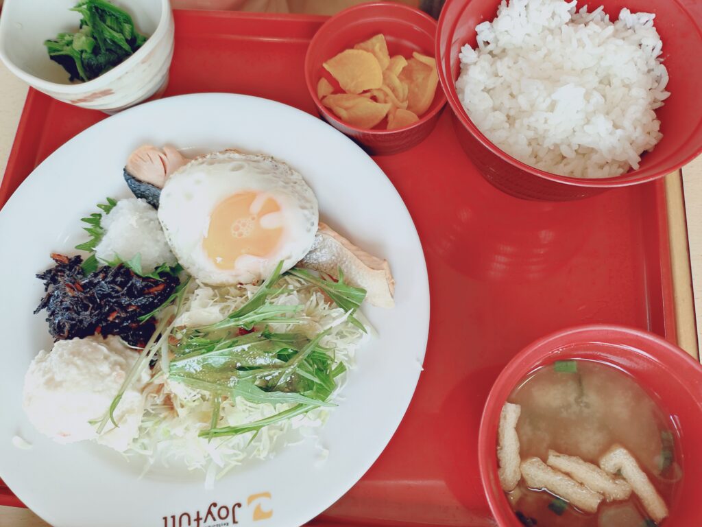 七種の和定食※ドリンクバー付き