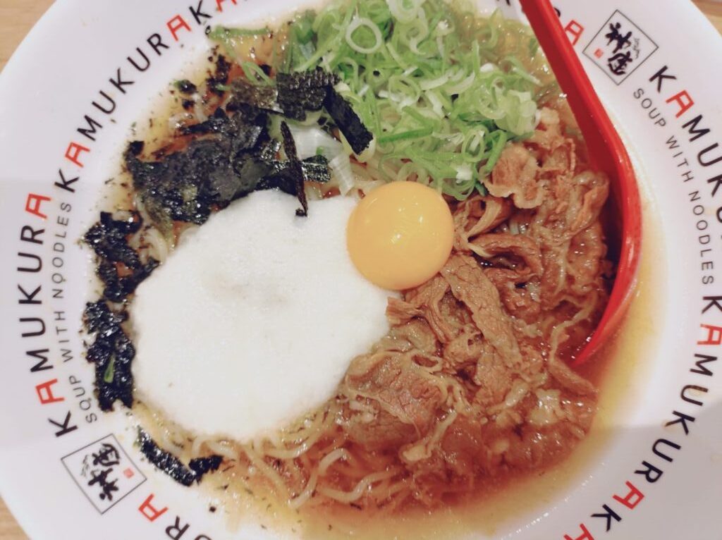 夏限定：さっぱり牛とら玉ラーメン　1.5玉